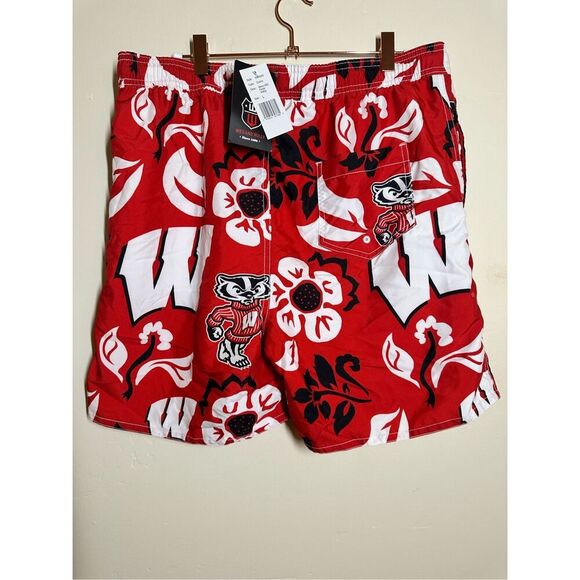 Wes & Willy Wisconsin Red and White Swim Shorts Size Large - Picture 4 of 5